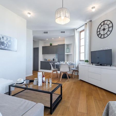 Ferienwohnung Gorgeous 1 Bdr With Gardens View In The Old Town Nizza Exterior foto