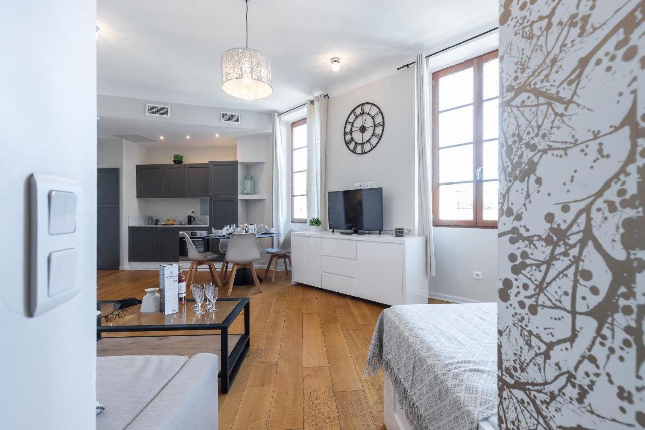 Ferienwohnung Gorgeous 1 Bdr With Gardens View In The Old Town Nizza Exterior foto